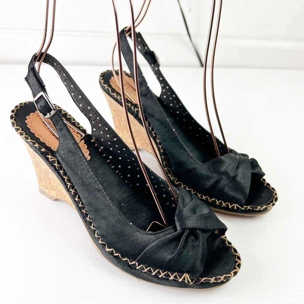 Seychelles SINGAPORE Sandals Womens 8 Cork Wedge Heel Slingback Peep Toe Black